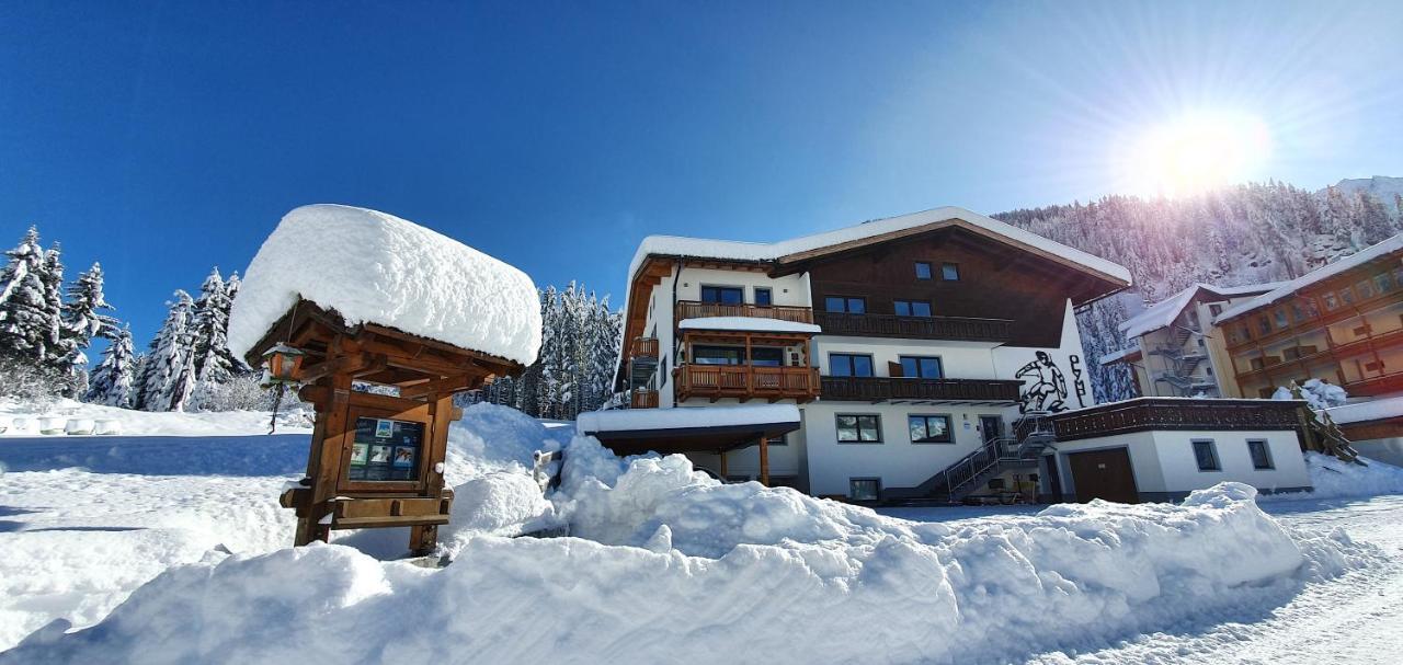 Olympia Privathotel Garni Sankt Jakob in Defereggen Exterior foto